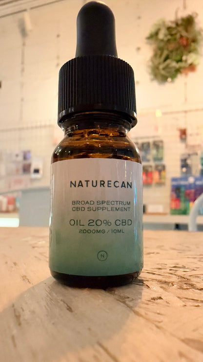 Naturecan CBDオイル20％ 2000mg 10mlのボトル
